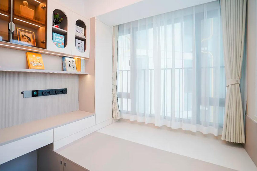 東莞這個(gè)中小戶型絕了！從明亮客廳到時(shí)尚開(kāi)放餐廚區(qū)的完美融合！